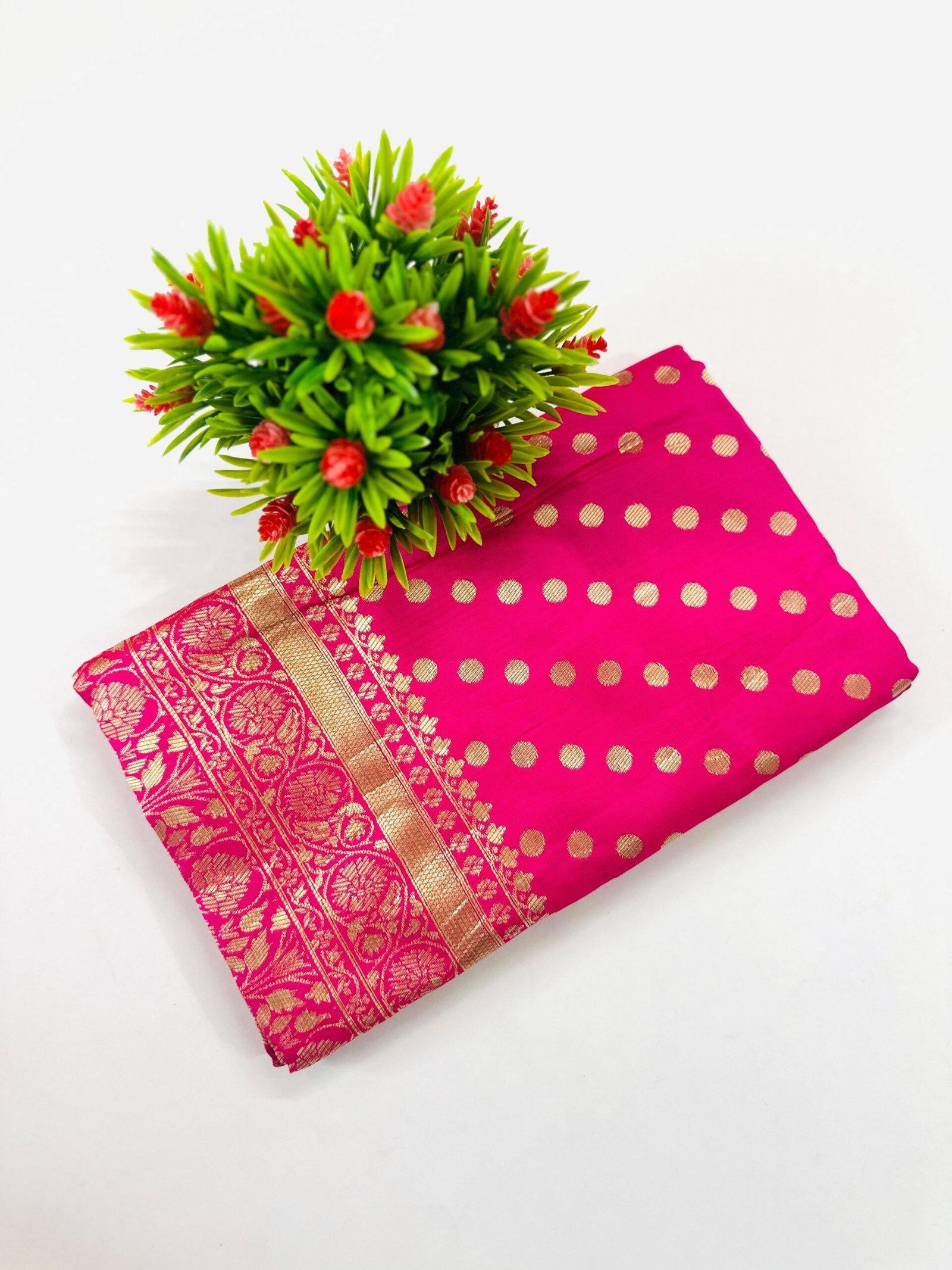 ENT010D2 GOLD STAR SAREE - Image 1