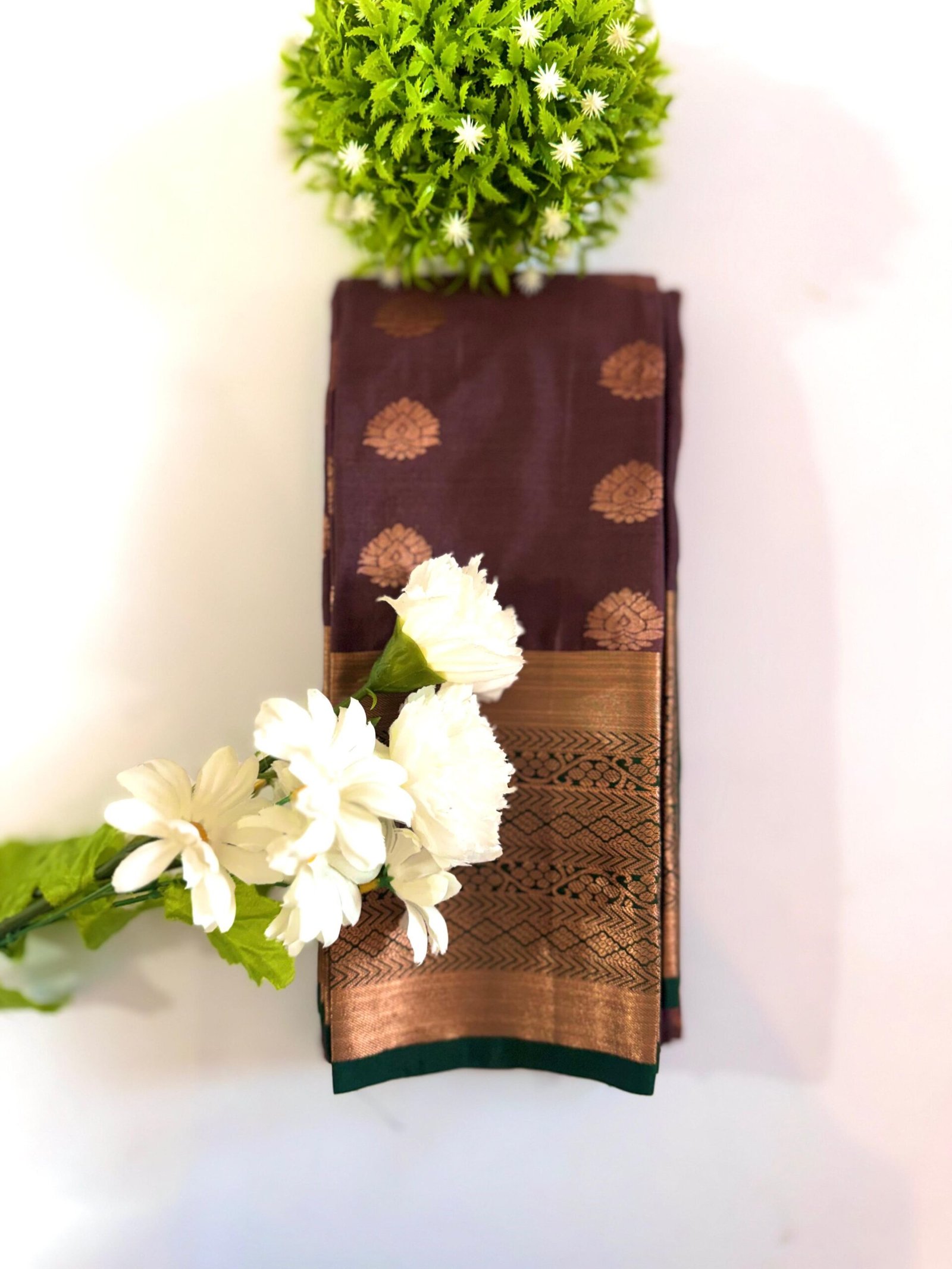 PAT002 I Silk Blend Saree - Image 1