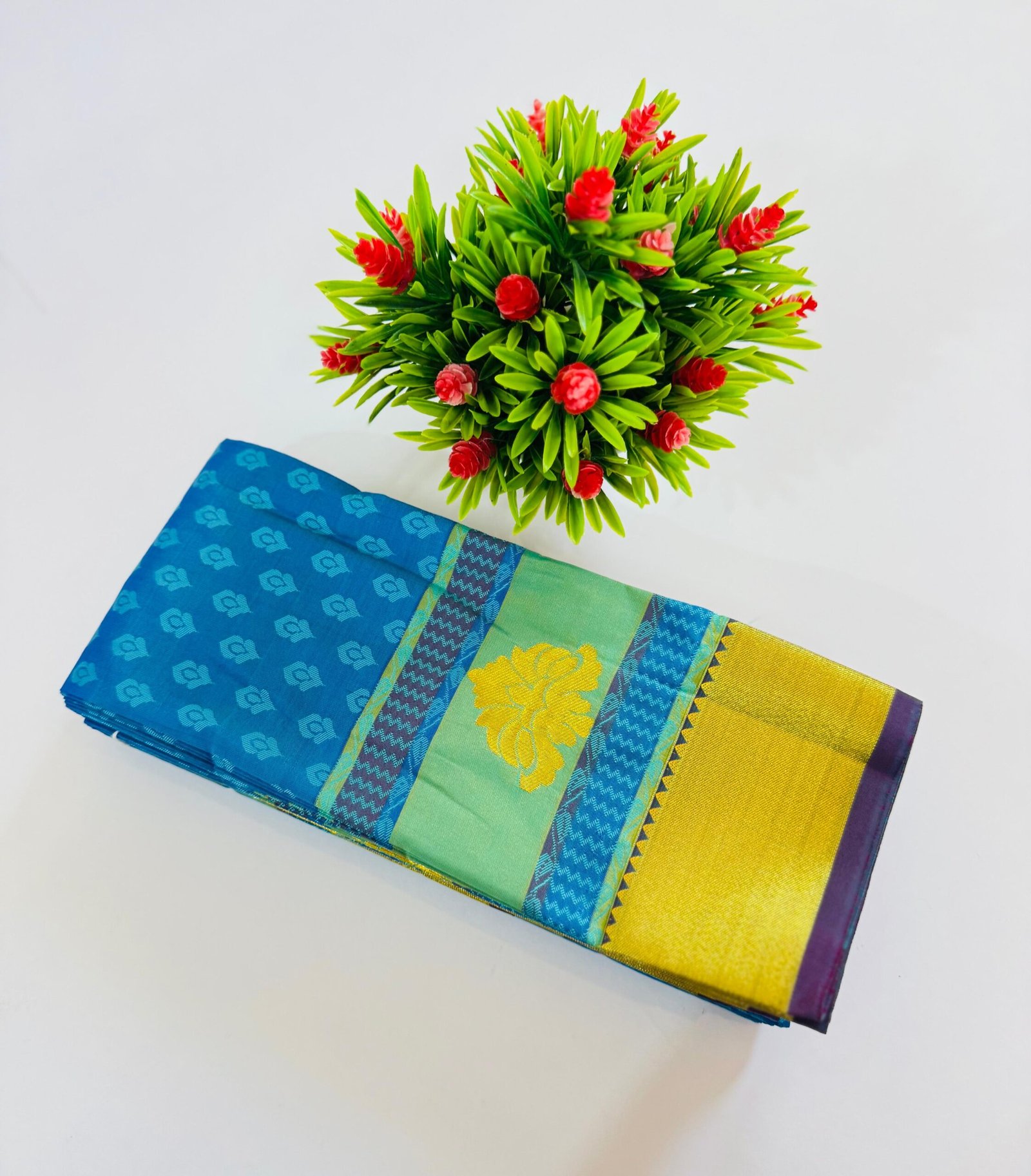 PAT003D (2) Silk / Pattu Sarees The Heritage Collection - Image 1