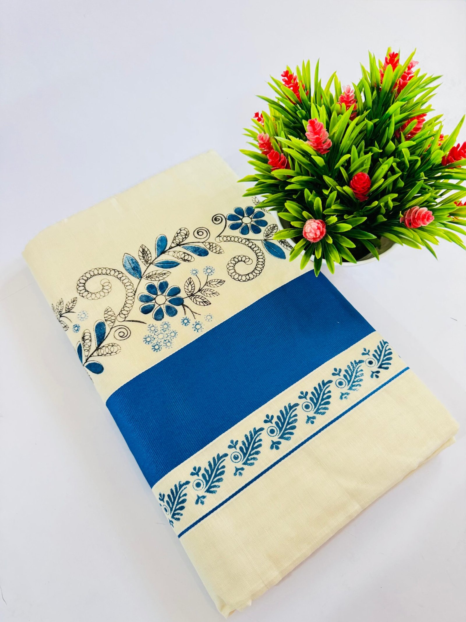 SP018 Kerala Handloom Saree - Image 1